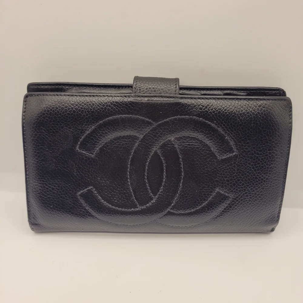 Chanel Caviar Circa 1997 CC Logo Wallet